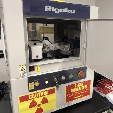 Diffractometer with radiation warning stickers